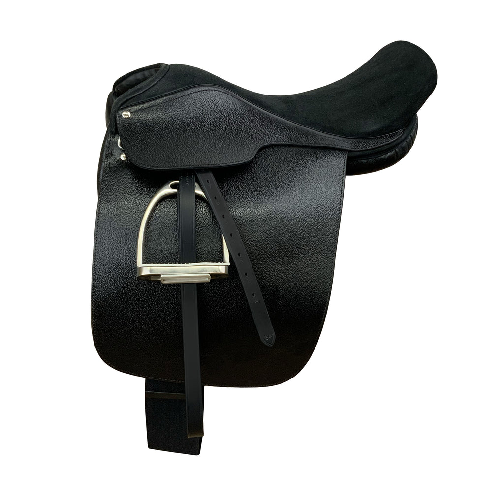 21" Black English Cutback Style Saddle With Fittings- FREE SHIPPING